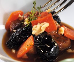 Tajine de jarret de veau au potiron et aux pruneaux caramélisés